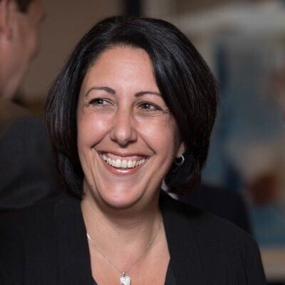 Professor Lynne Bianchi